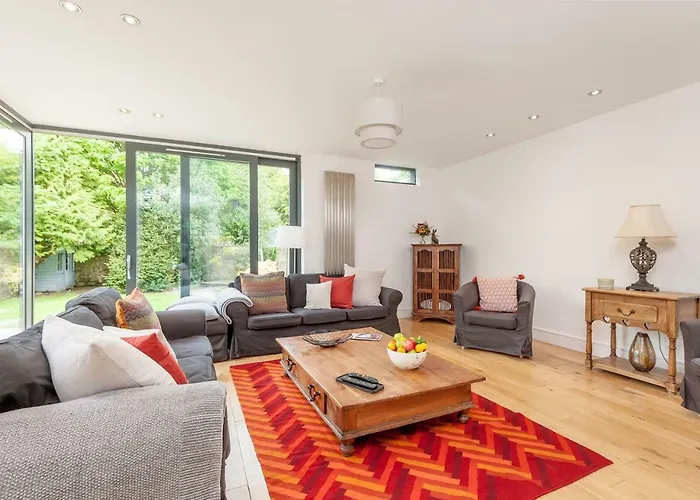 The Lochside House Residence